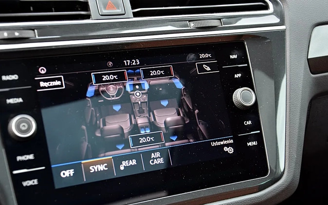 Volkswagen Tiguan cena 89700 przebieg: 171750, rok produkcji 2018 z Warka małe 667